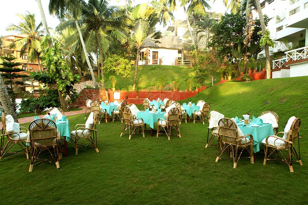 Soma Palmshore Hotel Kovalam Restaurant photo