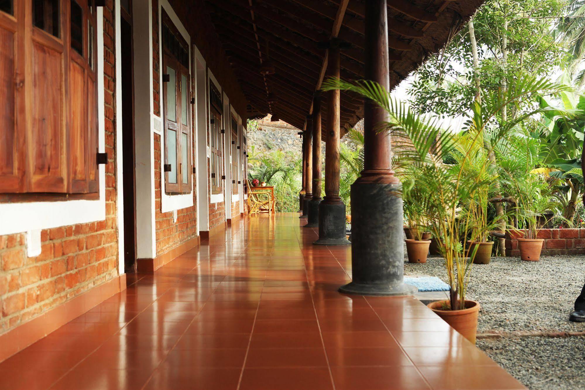 Soma Palmshore Hotel Kovalam Exterior photo